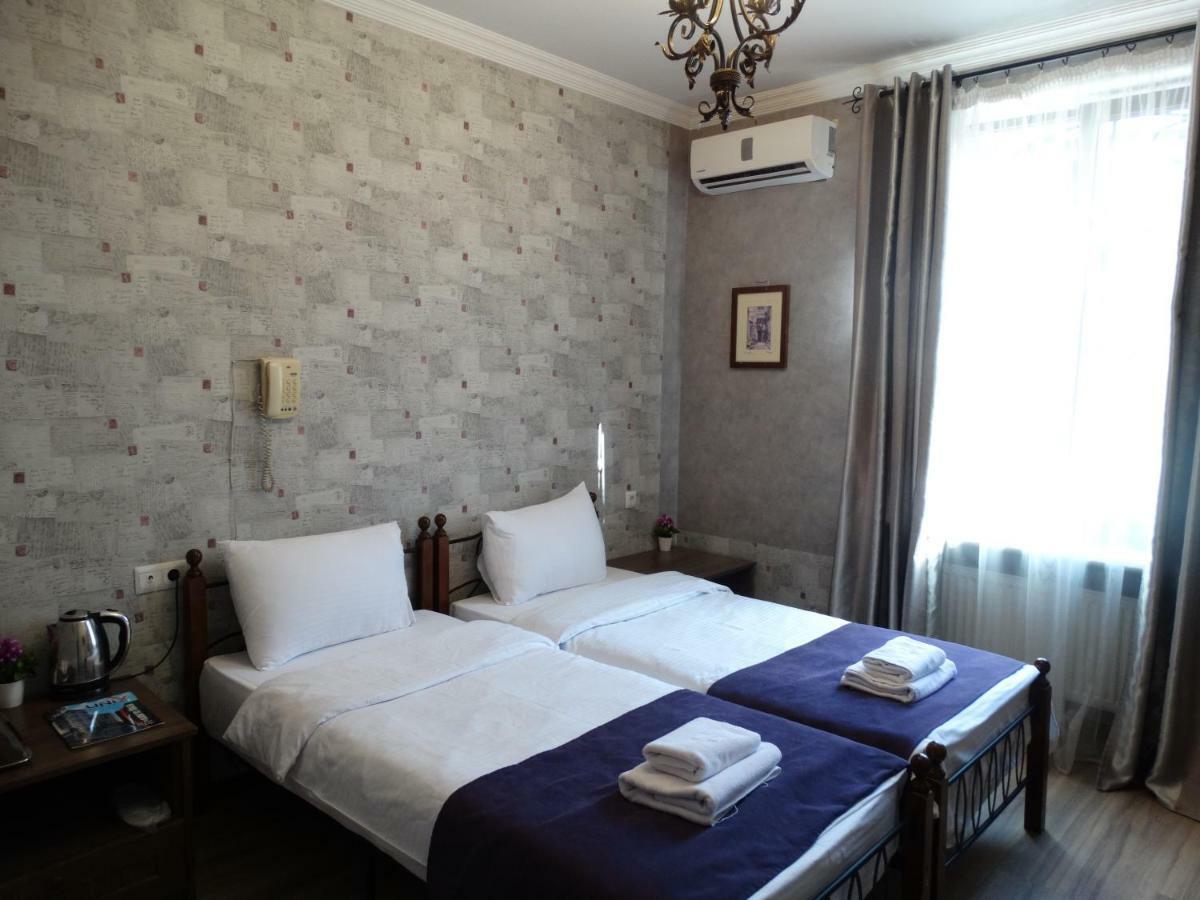 Vita Plaza Tbiliszi Szoba fotó